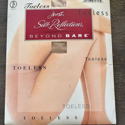 Hanes Silk Reflections Beyond Bare Toeless Size EF Beyond Buff Pantyhose 2000